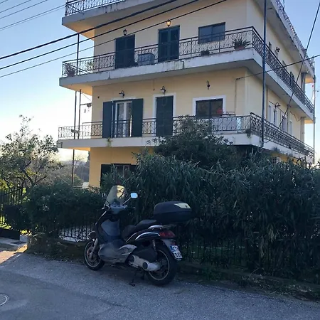 2 Bedroom Spacious Garden Apartment