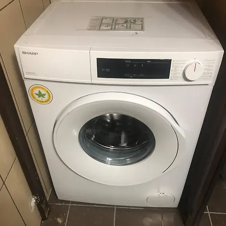 2 Bedroom Spacious Garden Διαμέρισμα *