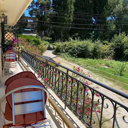 Διαμέρισμα 2 Bedroom Spacious Garden