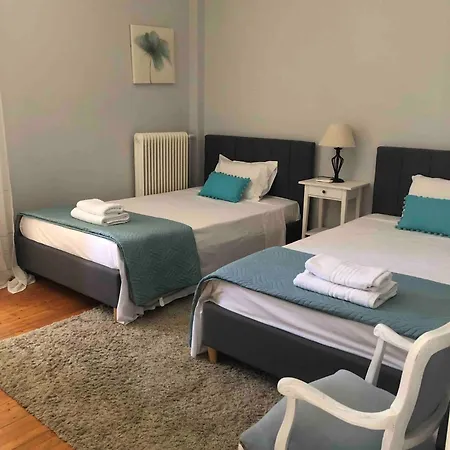 2 Bedroom Spacious Garden Apartment