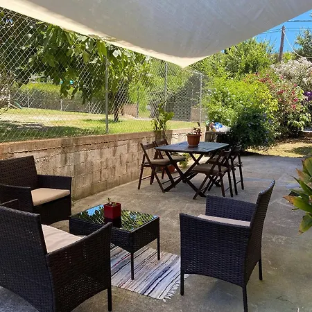 Διαμέρισμα 2 Bedroom Spacious Garden