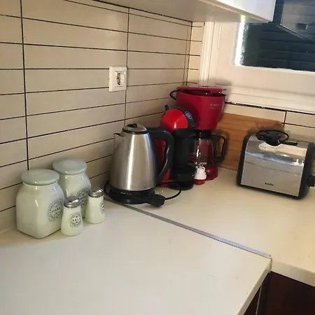 2 Bedroom Spacious Garden