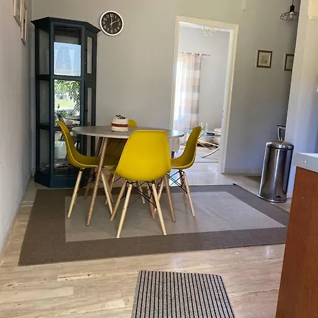 2 Bedroom Spacious Garden Kanoni (Corfu)