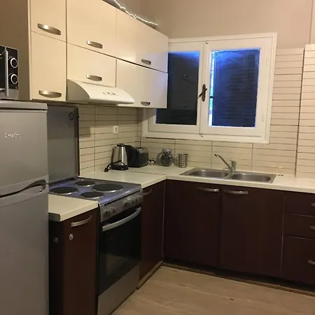 Apartment 2 Bedroom Spacious Garden