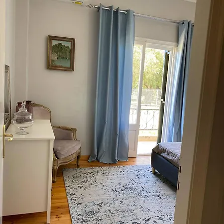 2 Bedroom Spacious Garden Apartment Kanoni (Corfu)