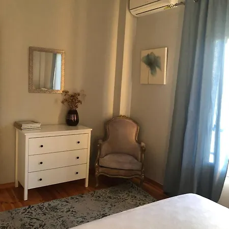 2 Bedroom Spacious Garden *